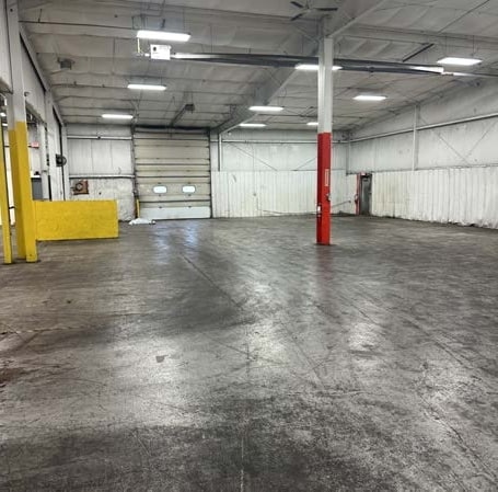 3675 N Main St, Oshkosh, WI for lease - Interior Photo - Image 3 of 4