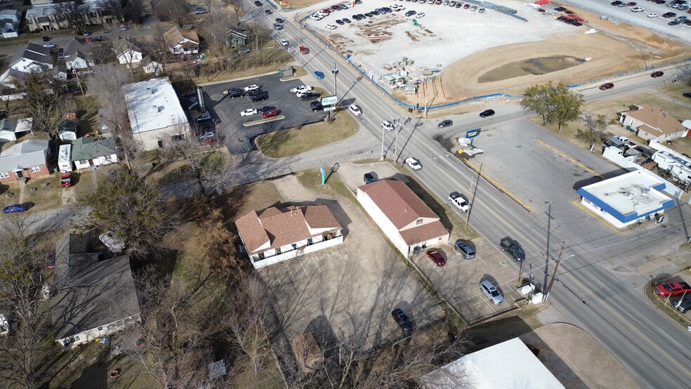 1044 E Lincoln Ave, Sapulpa, OK for sale - Building Photo - Image 3 of 5
