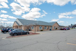 Plus de détails pour 47100 Schoenherr Rd, Shelby Township, MI - Bureau à louer