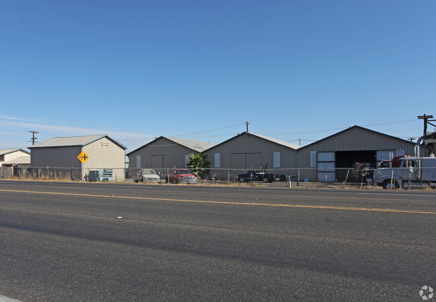 3058 Beachwood Dr, Merced, CA for sale - Building Photo - Image 3 of 4