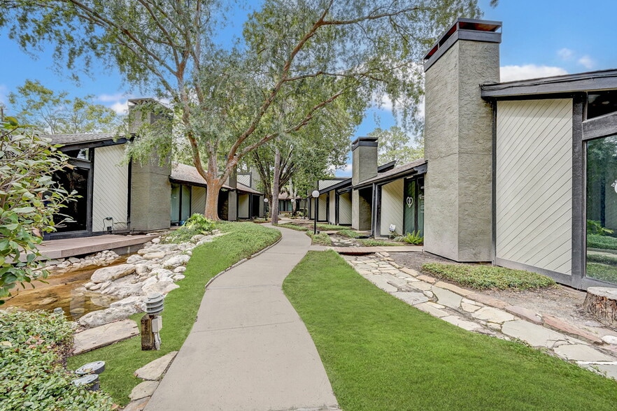 14339 Torrey Chase Blvd, Houston, TX for sale - Building Photo - Image 3 of 7