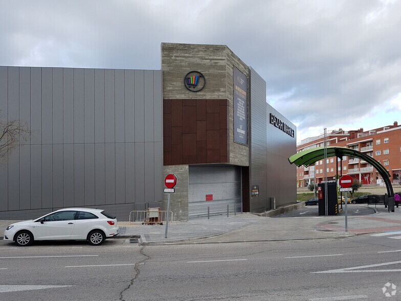 Calle Ronda de las Comunidades, 107, Valdemoro, Madrid for sale - Building Photo - Image 3 of 6