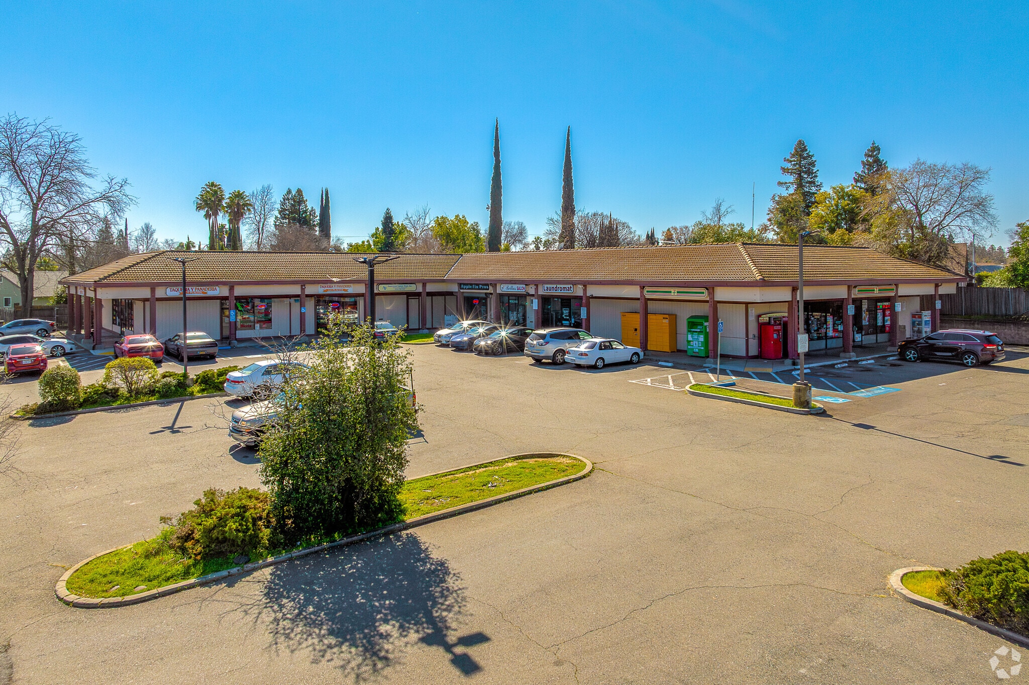 500 Cirby Way, Roseville, CA for sale Primary Photo- Image 1 of 26