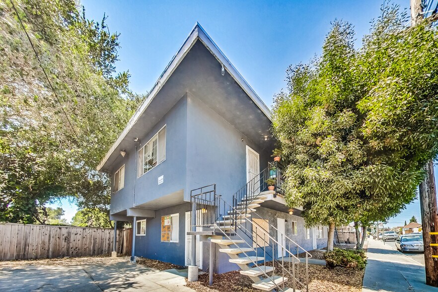3257 Delaware St, Oakland, CA à vendre - Photo du bâtiment - Image 2 de 38