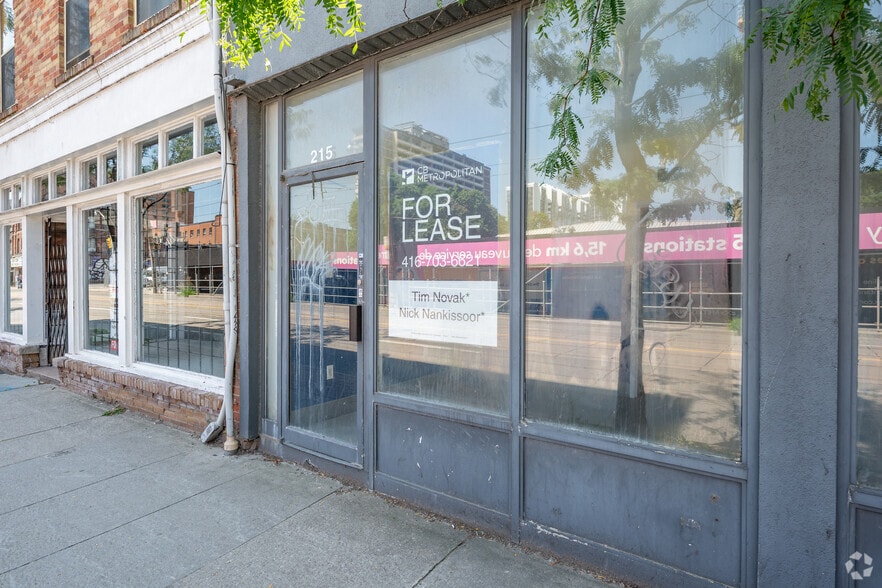 215 Queen St E, Toronto, ON for lease - Building Photo - Image 3 of 3