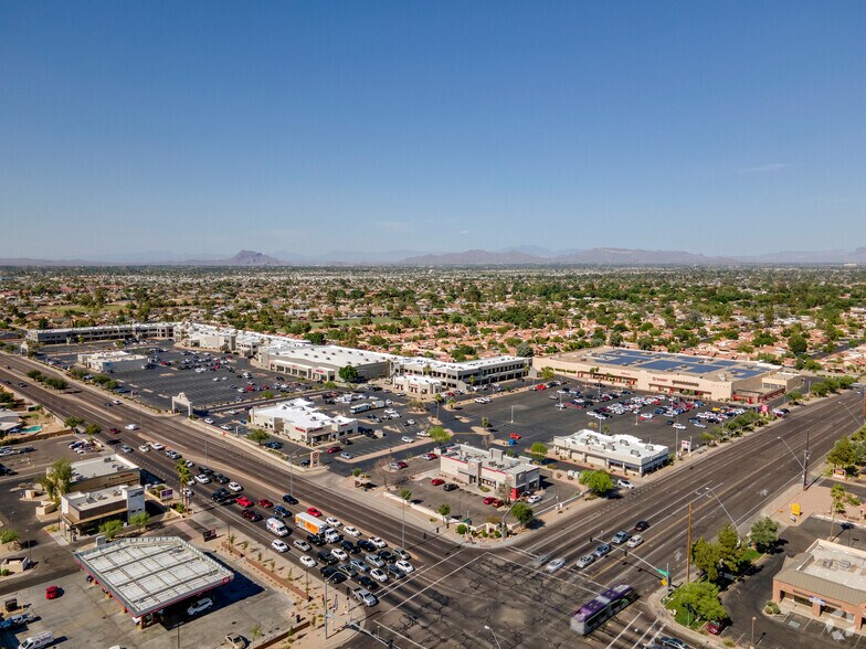 8951 N 19th Ave, Phoenix, AZ à louer - Aérien - Image 2 de 3