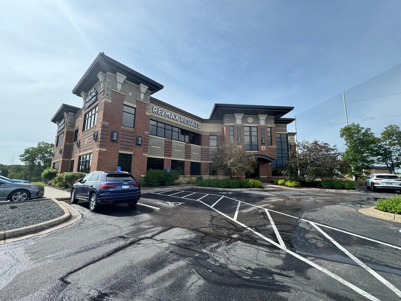 604 Bielenberg Dr, Woodbury, MN for lease - Building Photo - Image 2 of 7