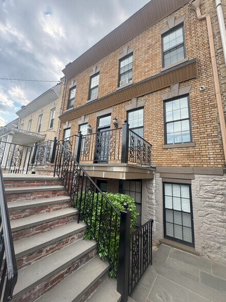 48 S Bleeker St, Mount Vernon, NY à vendre - Photo du bâtiment - Image 2 de 7