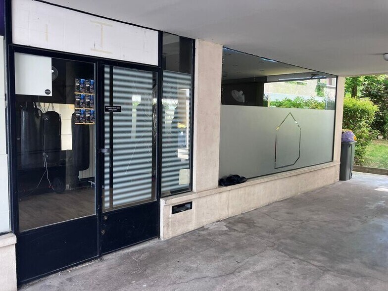 Commerce de détail dans Boulogne-Billancourt à vendre - Photo du bâtiment - Image 2 de 6