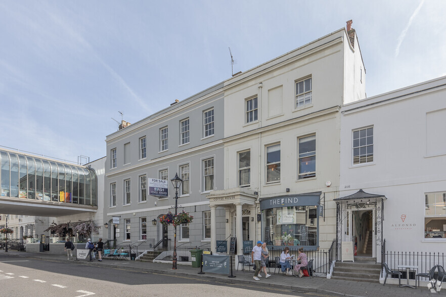 18-21 Regent St, Cheltenham à vendre - Photo du bâtiment - Image 2 de 5