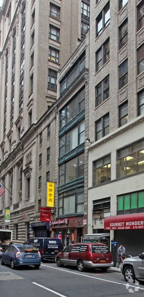 21 W 39th St, New York, NY for lease - Primary Photo - Image 1 of 12