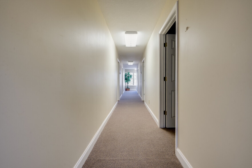 6911 Cleveland Hwy, Clermont, GA for lease - Interior Photo - Image 3 of 11