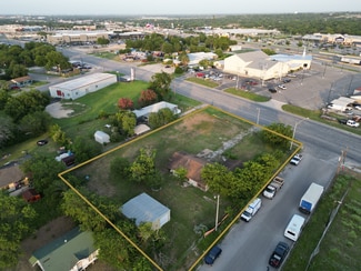 More details for 1688 Elliot Knox Blvd, New Braunfels, TX - Retail for Sale