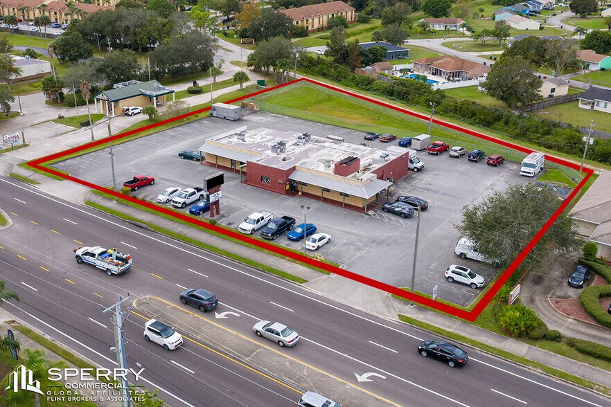 49XX Babcock St NE, Palm Bay, FL à vendre - Photo du bâtiment - Image 2 de 28