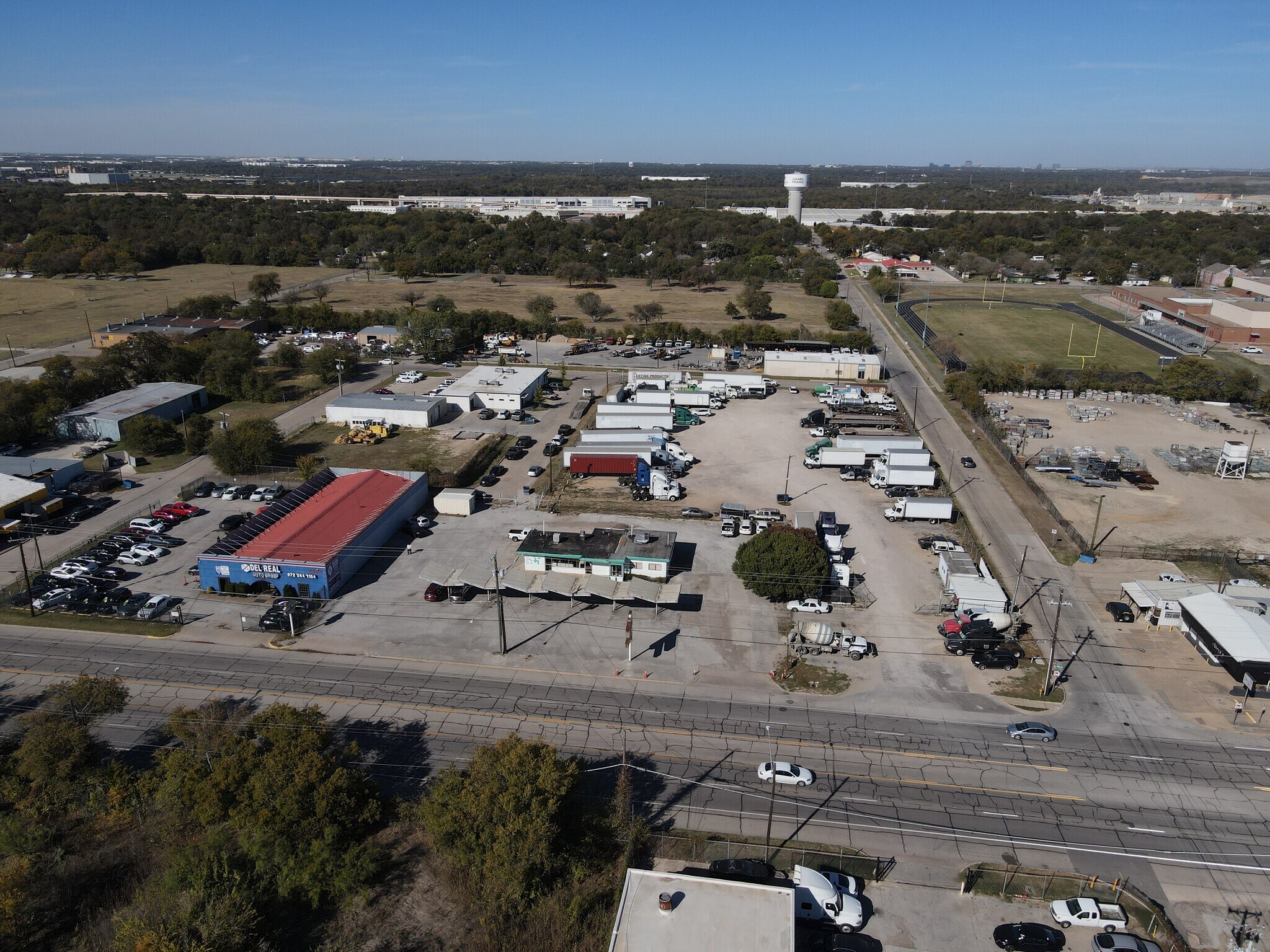 2626 E Main St, Grand Prairie, TX à louer Photo du bâtiment- Image 1 de 4