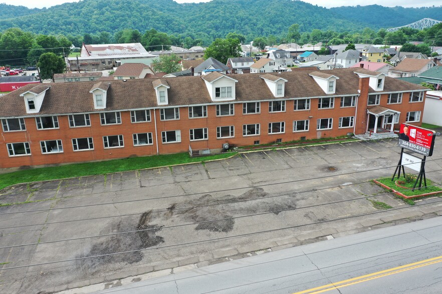 834 3rd St, New Martinsville, WV for sale - Aerial - Image 1 of 17