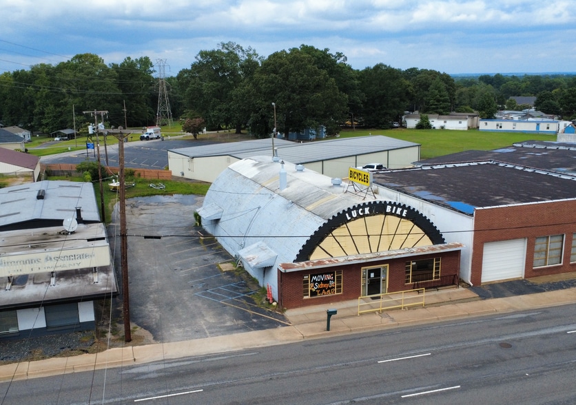 1826 N Pleasantburg Dr, Greenville, SC for sale - Building Photo - Image 1 of 6