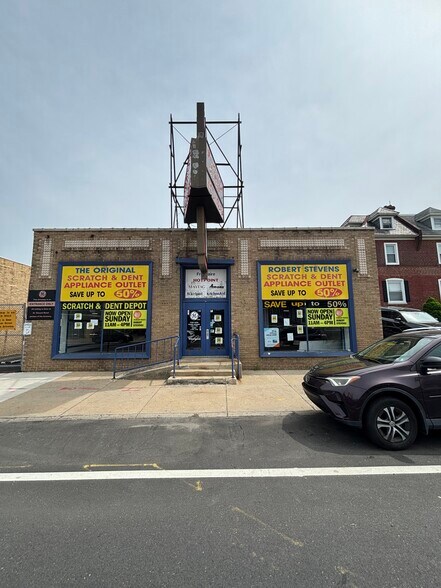 7119 Rising Sun Ave, Philadelphia, PA à vendre - Photo du bâtiment - Image 2 de 17