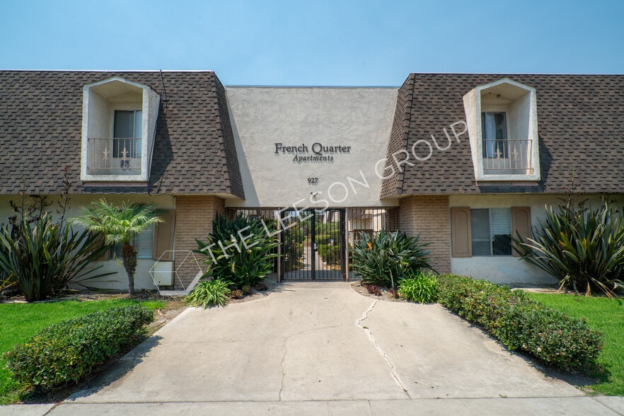 927 S Webster Ave, Anaheim, CA à vendre - Photo du bâtiment - Image 3 de 17
