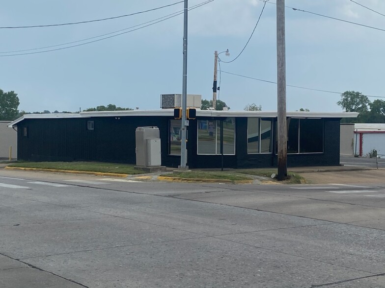 600 E Carl Albert Pkwy, Mcalester, OK for sale - Building Photo - Image 1 of 1