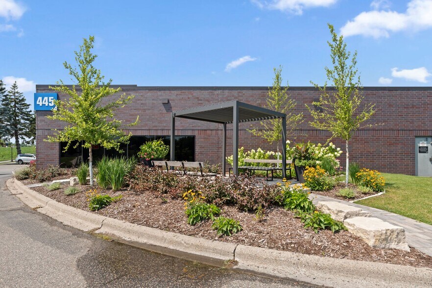 425 Etna St, Saint Paul, MN à louer - Photo du bâtiment - Image 3 de 28