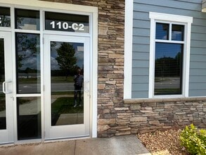 110 Village Commerce Dr, Mooresville, NC à louer Photo du bâtiment- Image 1 de 4