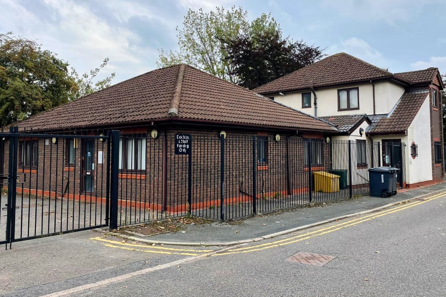 20 Ditchfield Rd, Widnes for sale - Building Photo - Image 3 of 5