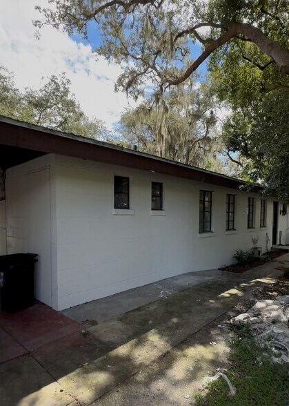18-20 E Pleasant St, Avon Park, FL à louer - Photo du bâtiment - Image 2 de 43
