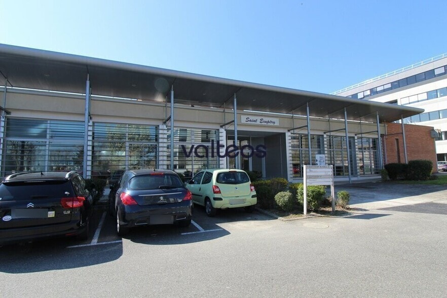 8 Avenue Yves Brunaud, Colomiers for sale - Building Photo - Image 3 of 9