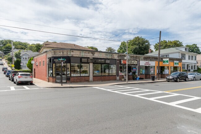 Plus de détails pour 136 Tremont St, Brighton, MA - Commerce de détail à vendre
