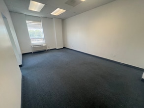 6552-6566 Backlick Rd, Springfield, VA for lease Interior Photo- Image 1 of 2