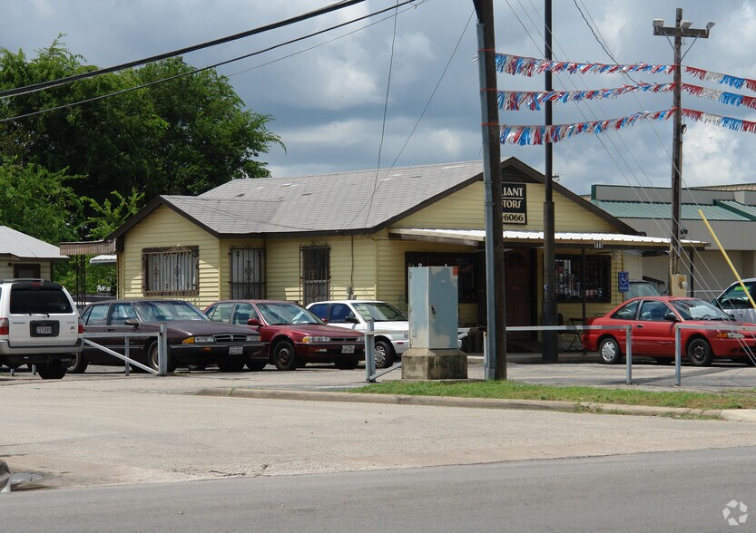 111 S 10th St, Killeen, TX for sale - Primary Photo - Image 1 of 2