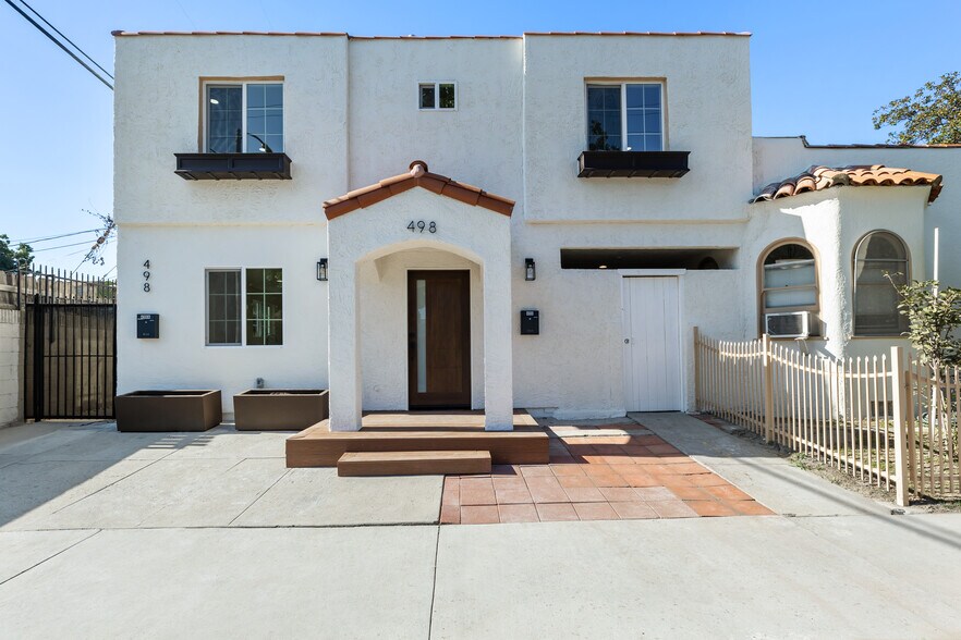 496 E 52nd St, Long Beach, CA à vendre - Photo du bâtiment - Image 3 de 12