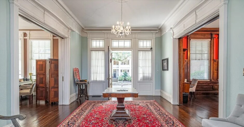 18 E 34th St, Savannah, GA à louer - Photo du bâtiment - Image 3 de 16
