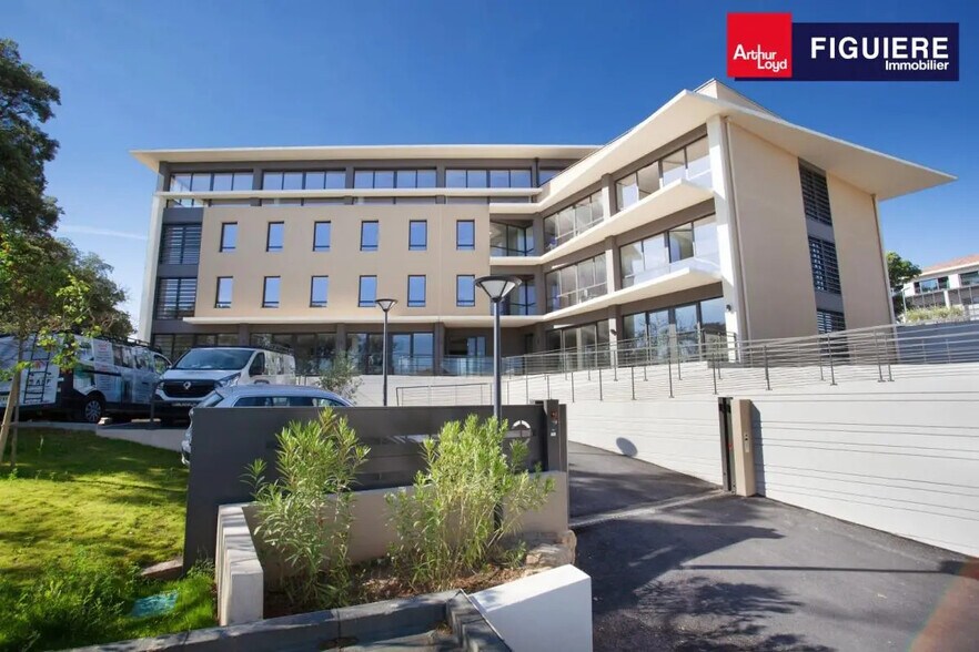 70 Rue De La Tramontane, Aix-en-Provence à louer - Photo du bâtiment - Image 2 de 2