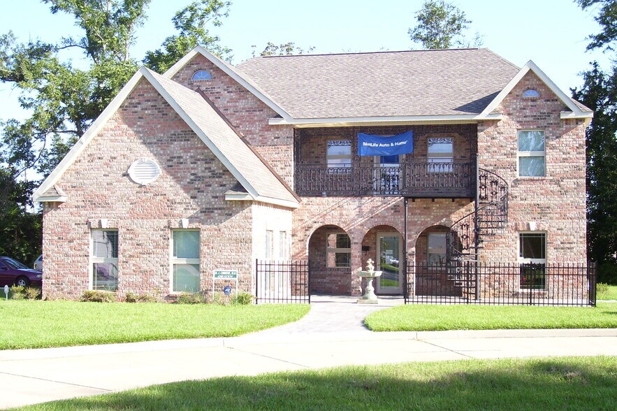 2113 Government St, Ocean Springs, MS à louer - Photo du bâtiment - Image 2 de 4