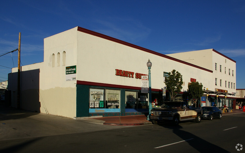 2926-2948 E University Ave, San Diego, CA à louer - Photo principale - Image 1 de 1