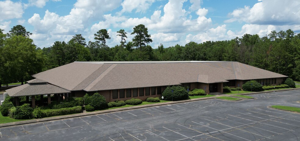 2300 Brookstone Centre Pky, Columbus, GA for lease - Building Photo - Image 3 of 7