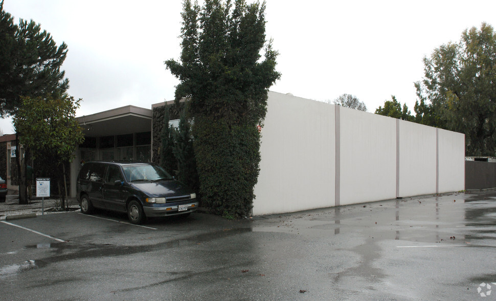 797 San Antonio Rd, Palo Alto, CA for lease - Building Photo - Image 1 of 2