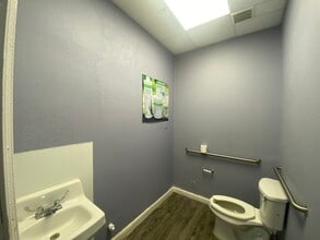 6600-6924 Antoine Dr, Houston, TX for lease Building Photo- Image 2 of 3