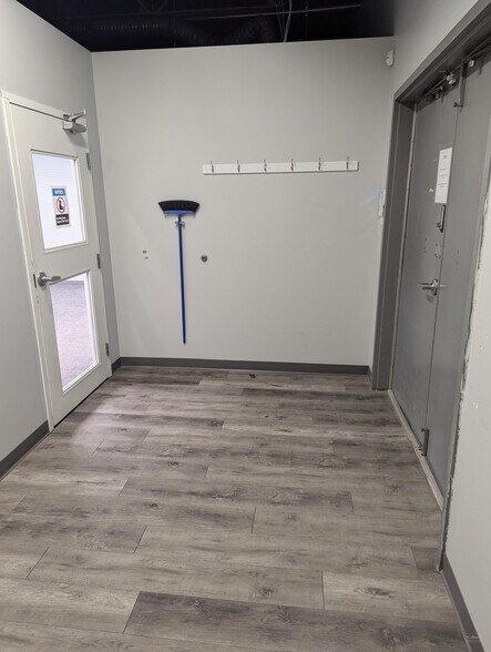 103 Scurfield Blvd, Winnipeg, MB à louer - Photo intérieure - Image 3 de 11