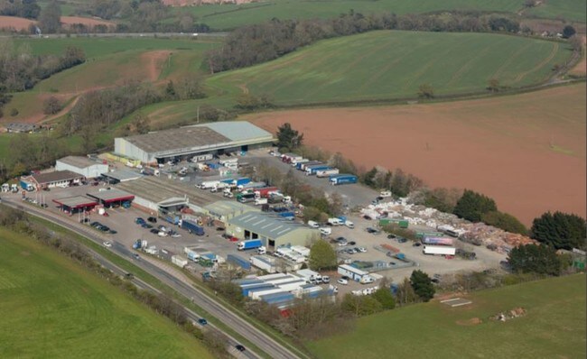 Plus de détails pour Peamore Truck Centre, Exeter - Industriel à louer