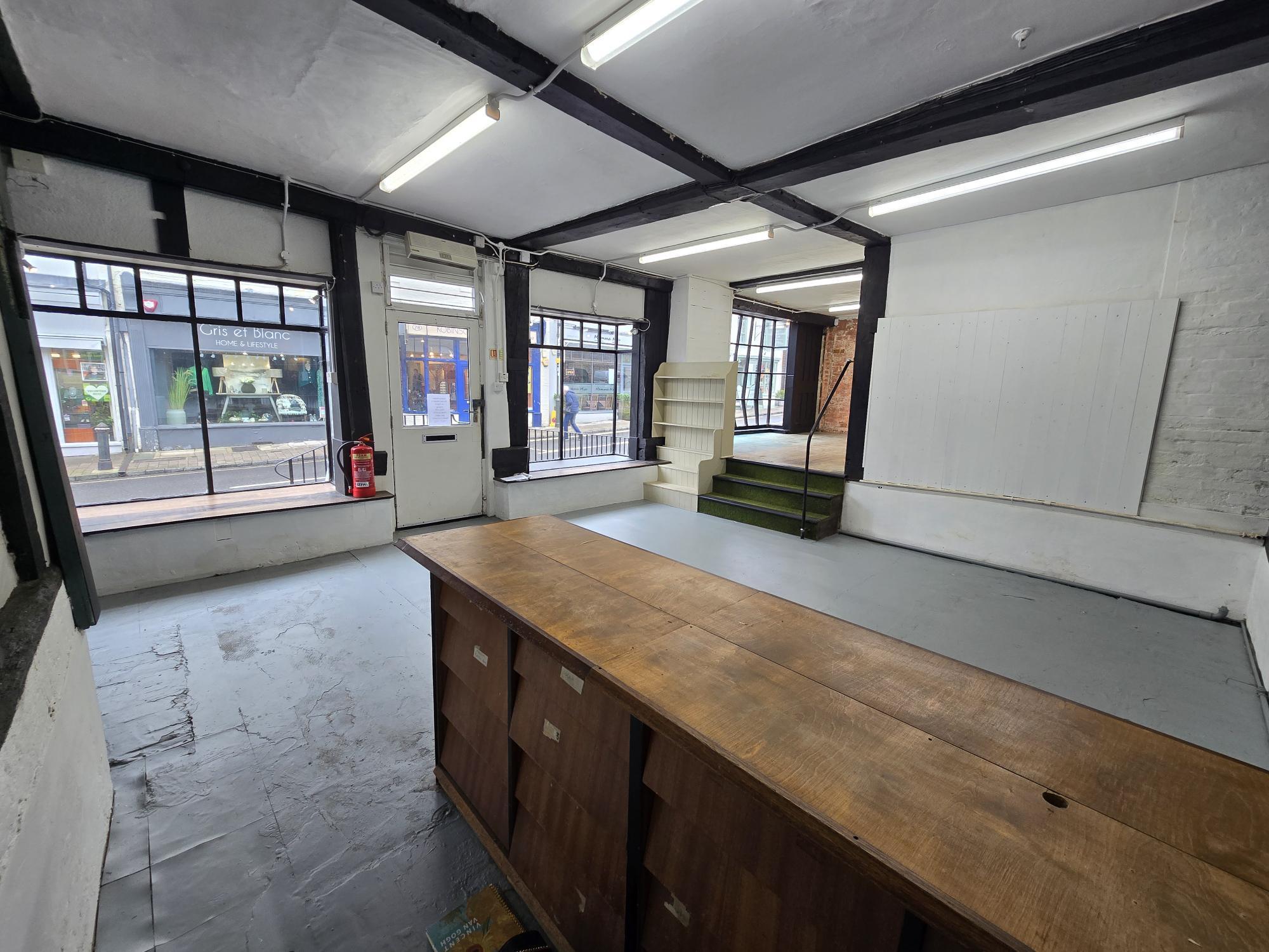 61-63 High St, Steyning à louer Photo intérieure- Image 1 de 5