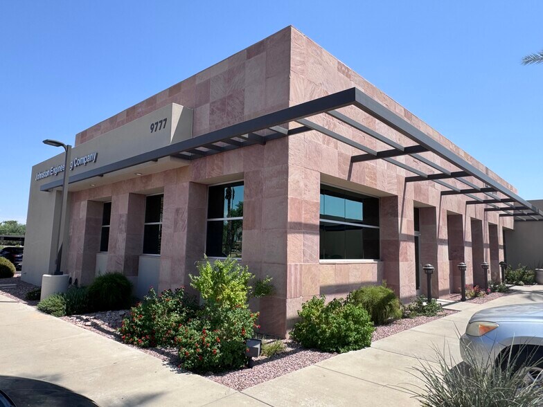 9777 N 91st St, Scottsdale, AZ à vendre - Photo du bâtiment - Image 2 de 8