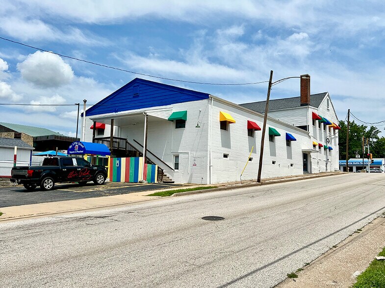 423 S Illinois St, Belleville, IL à vendre - Photo du bâtiment - Image 3 de 6