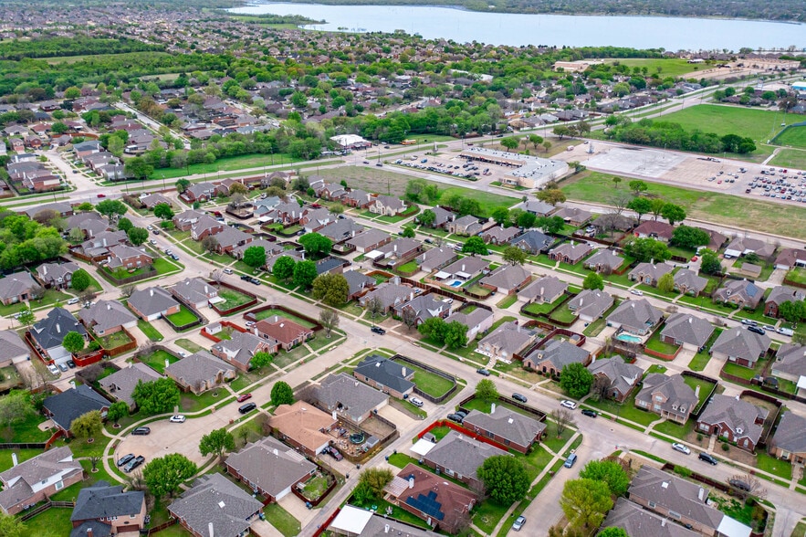 Garland Commercial Acreages portfolio of 2 properties for sale on LoopNet.ca - Building Photo - Image 3 of 20