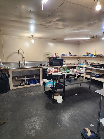 610 Hunter Ave, Boswell, OK à vendre - Photo du bâtiment - Image 2 de 28