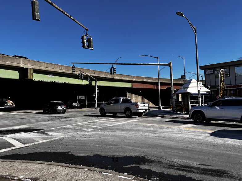 855 Bronx River Rd, Yonkers, NY for sale - Building Photo - Image 3 of 9