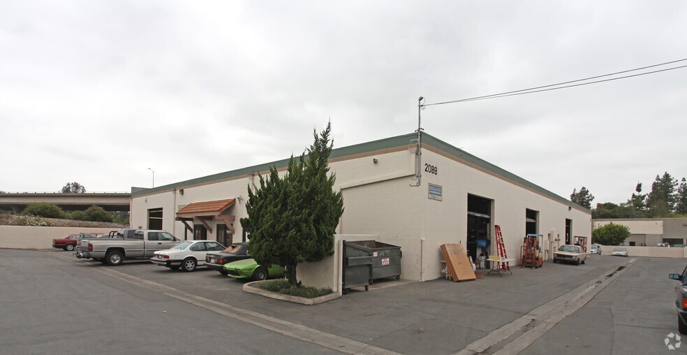 2088 Central Ave, Duarte, CA à louer - Photo du bâtiment - Image 1 de 4