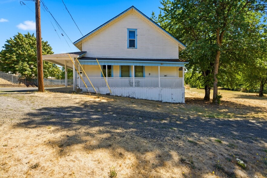 299 Mill St, Falls City, OR for sale - Building Photo - Image 2 of 30